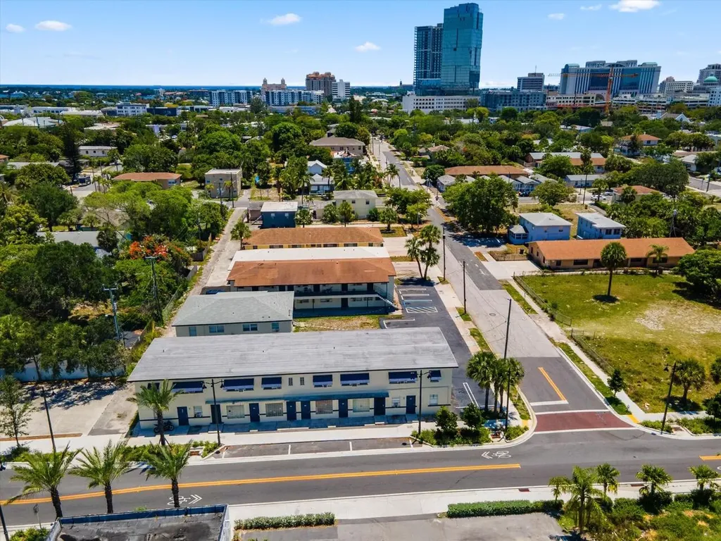 700 N Tamarind Avenue West Palm Beach FL 33401