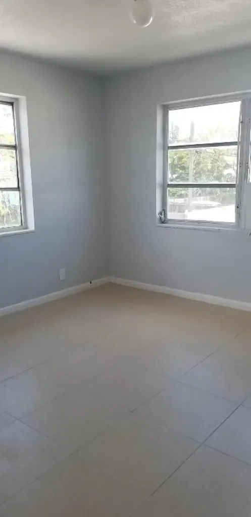 925 6th Street West Palm Beach FL 33401