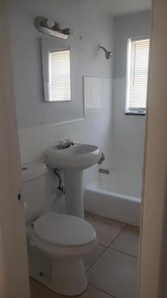 925 6th Street West Palm Beach FL 33401