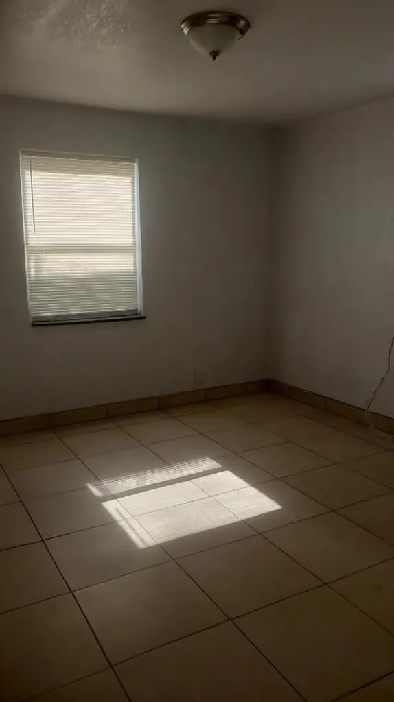 925 6th Street West Palm Beach FL 33401