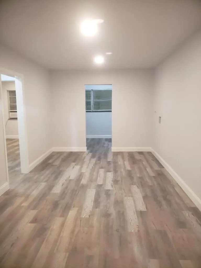 925 6th Street West Palm Beach FL 33401