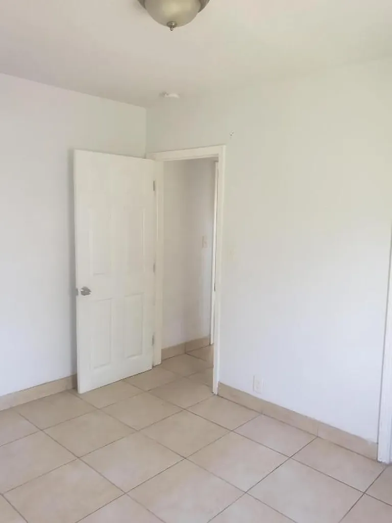 925 6th Street West Palm Beach FL 33401