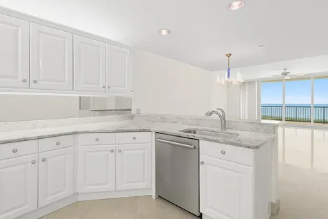 800 Ocean Drive Juno Beach FL 33408