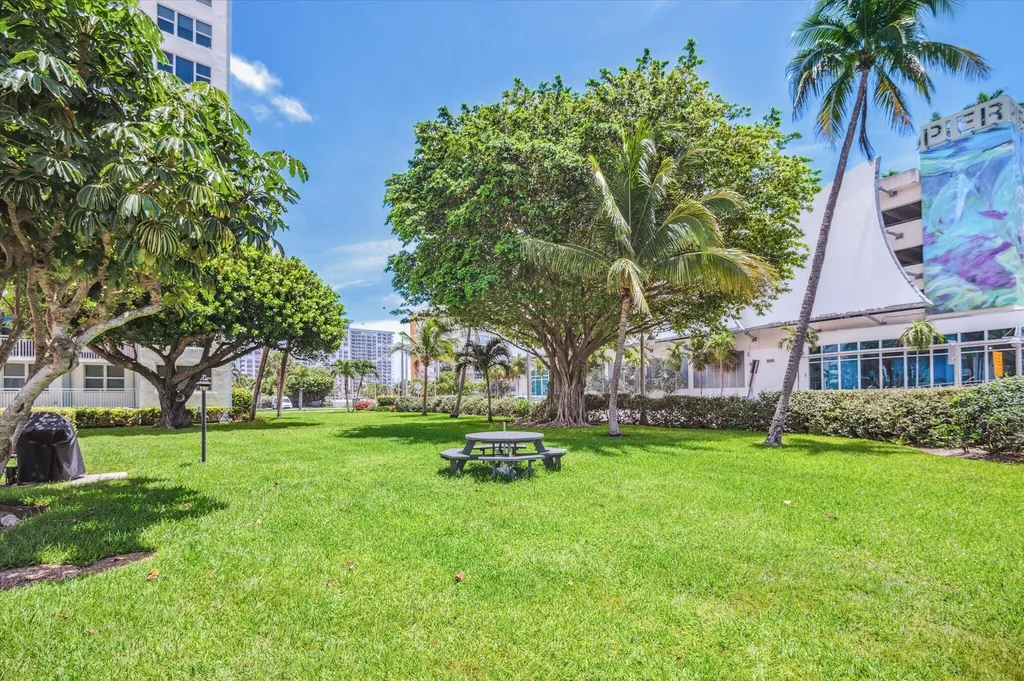 201 N Ocean Boulevard Pompano Beach FL 33062