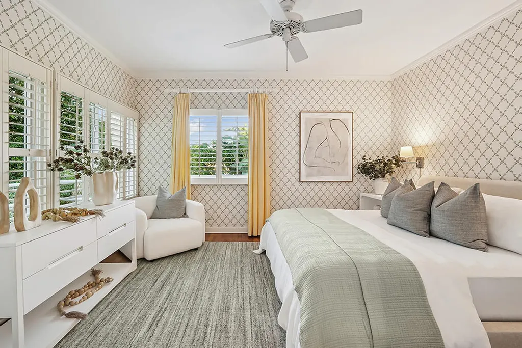 143 E Inlet Drive Palm Beach FL 33480