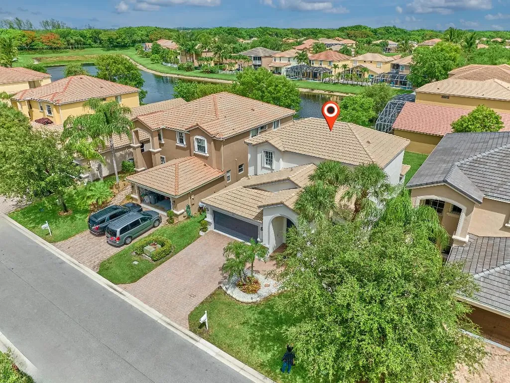 8194 Via Bolzano Lake Worth FL 33467