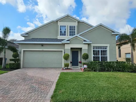 426 Cadiz Loop Davenport FL 33837