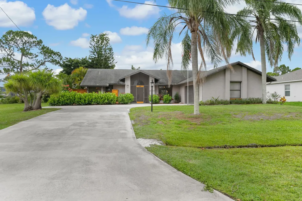 4511 NW Brownell Terrace Port St Lucie FL 34983