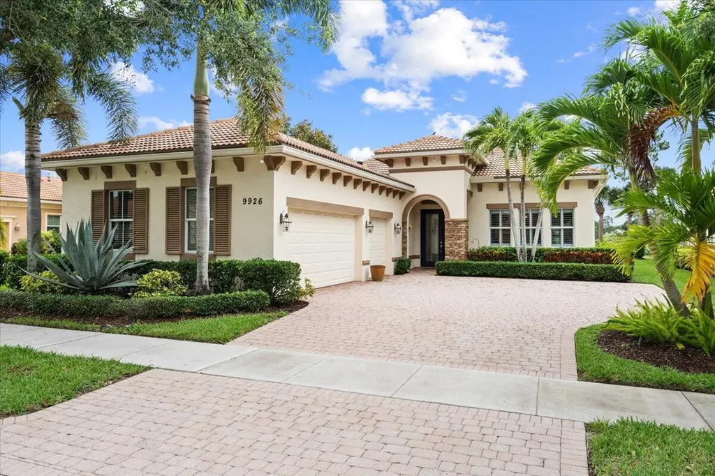 9926 SW Nuova Way Port St Lucie FL 34986