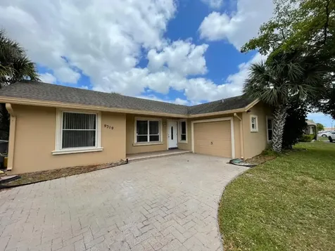 9319 Southampton Place Boca Raton FL 33434