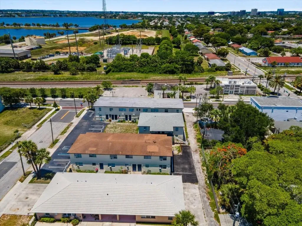 919 6th Street West Palm Beach FL 33401