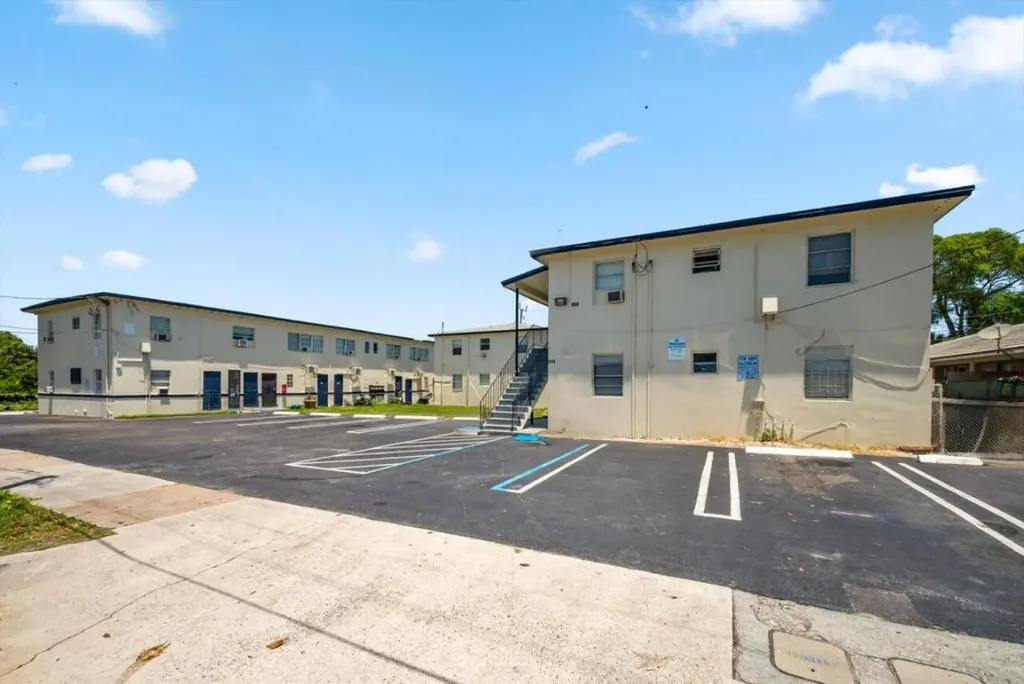 919 6th Street West Palm Beach FL 33401