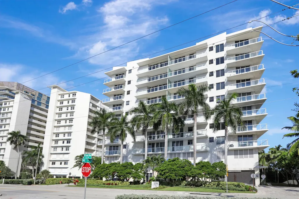704 N Ocean Boulevard Pompano Beach FL 33062