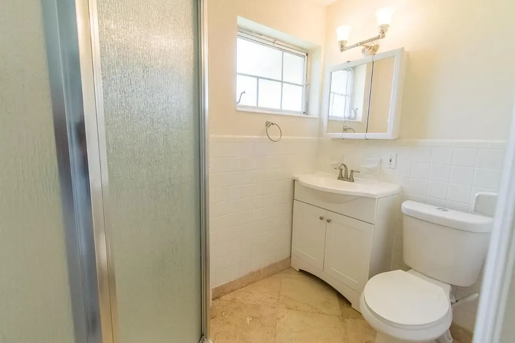 927 W Royal Palm Road Boca Raton FL 33486