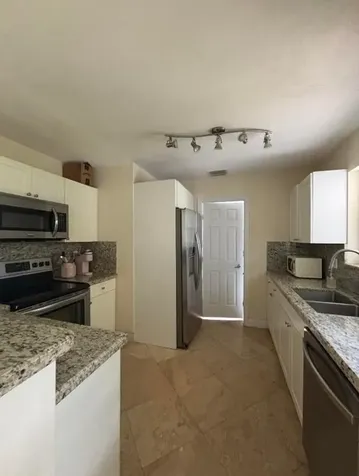 927 W Royal Palm Road Boca Raton FL 33486