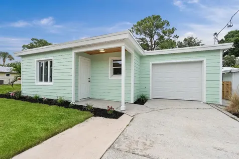 677 NE Alice Street Jensen Beach FL 34957