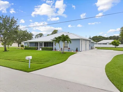 1976 SW Aaron Lane Port St Lucie FL 34953