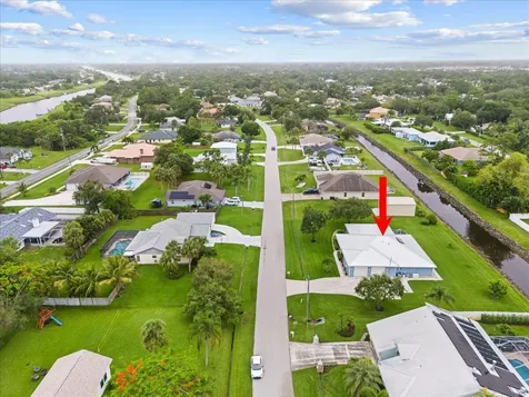 1976 SW Aaron Lane Port St Lucie FL 34953