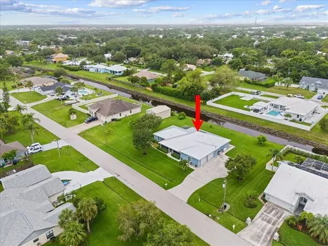 1976 SW Aaron Lane Port St Lucie FL 34953