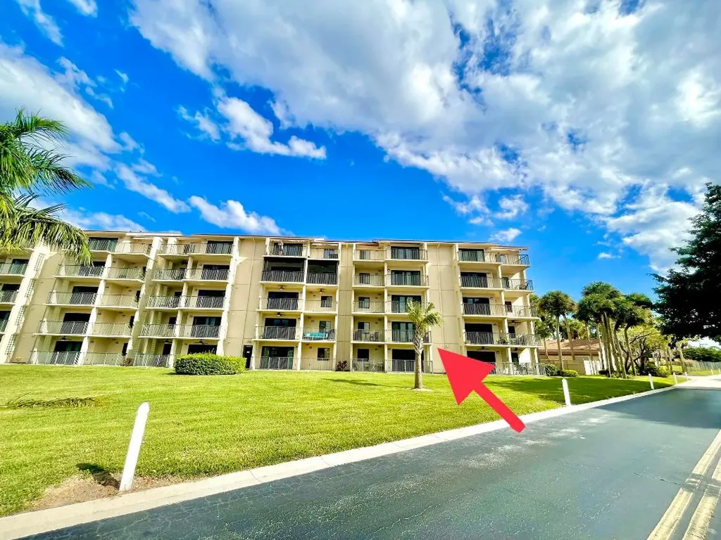 901 SW Seafarer Circle Jupiter FL 33477
