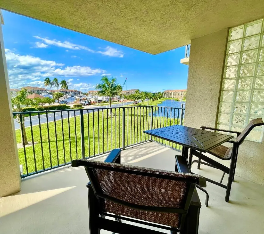 901 SW Seafarer Circle Jupiter FL 33477