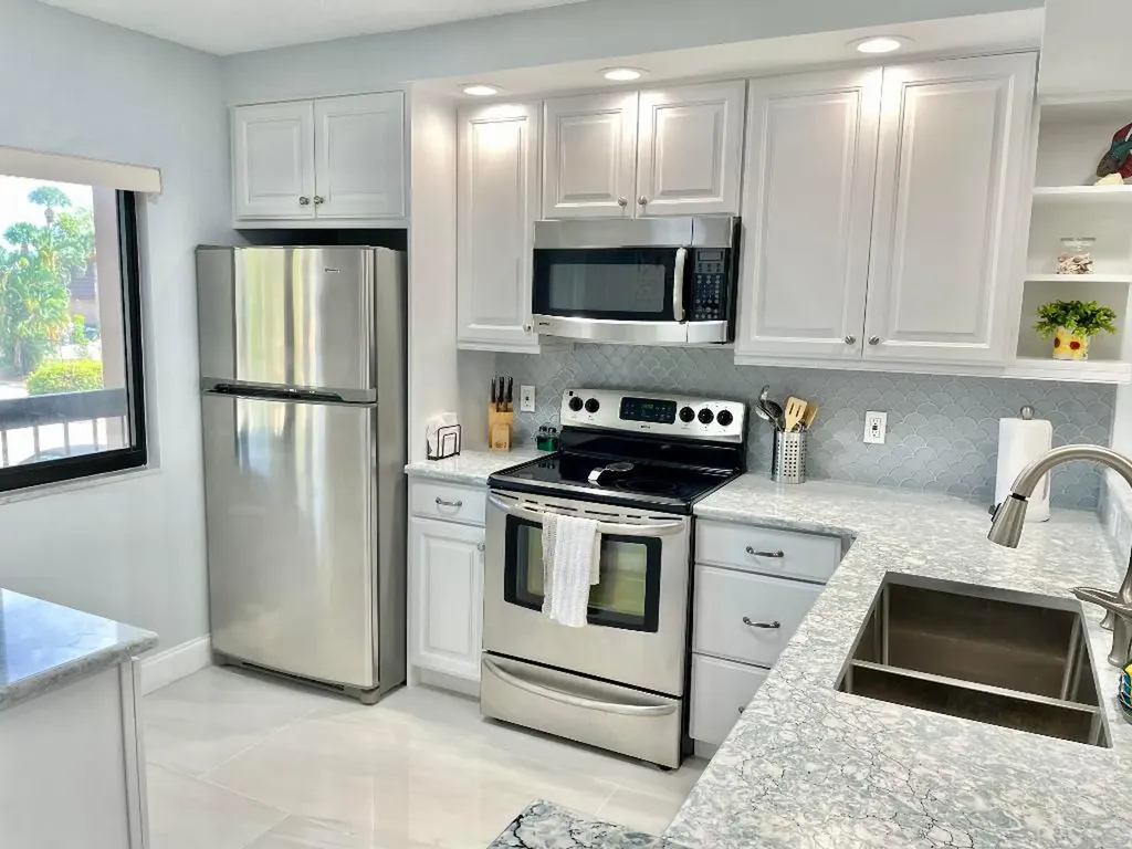 901 SW Seafarer Circle Jupiter FL 33477