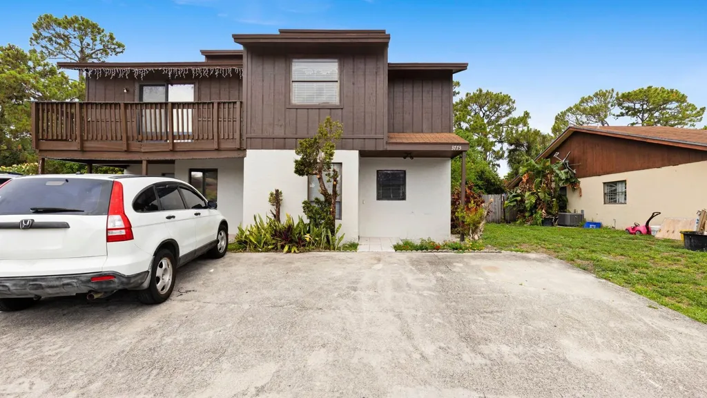 3775 Mil Lake Court Greenacres FL 33463