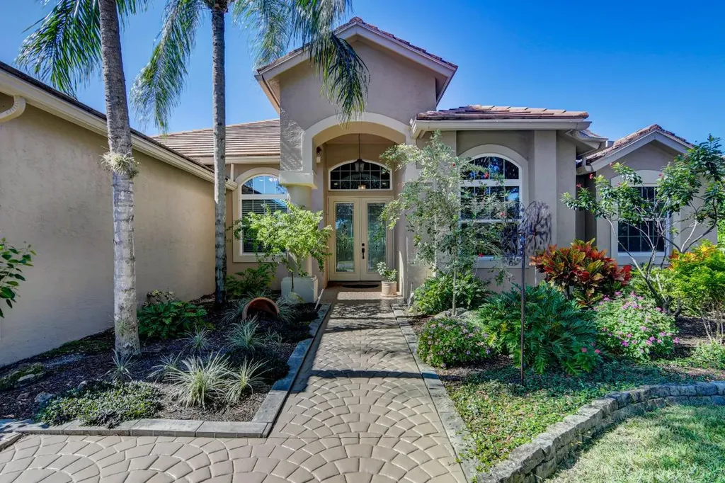 21707 Abington Court Boca Raton FL 33428