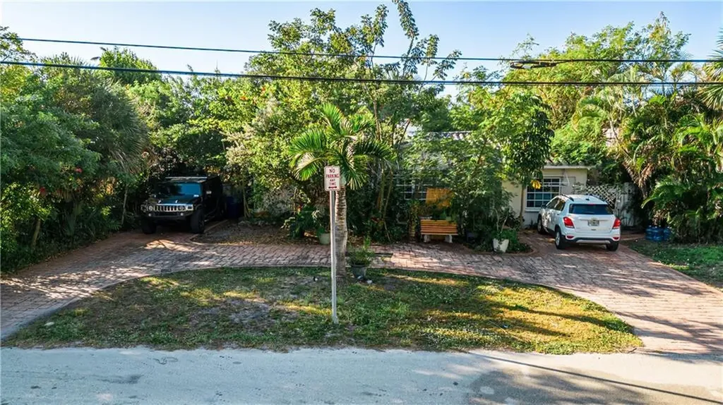 3512 NE 27th Street Fort Lauderdale FL 33308
