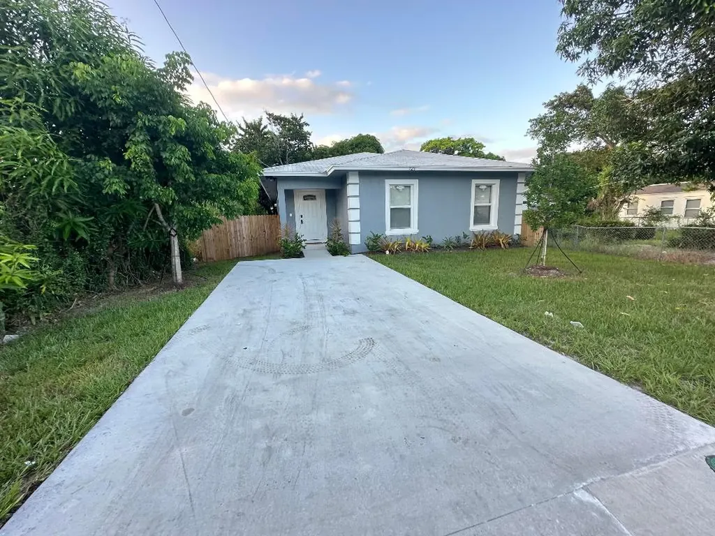 723 20th Street West Palm Beach FL 33407