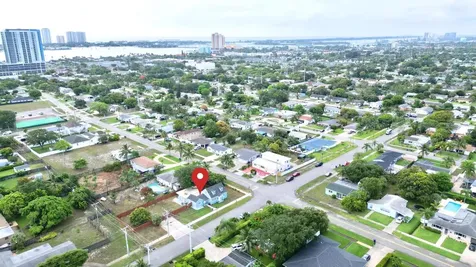 307 4th Street Lake Park FL 33403