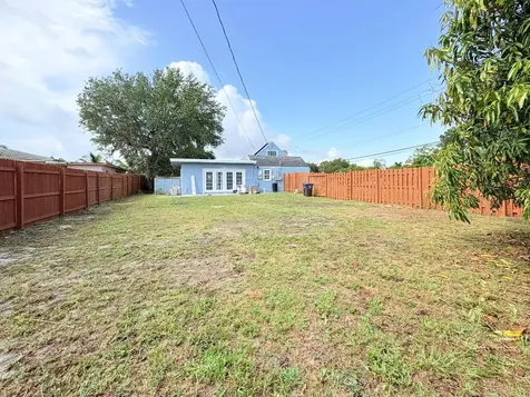 307 4th Street Lake Park FL 33403