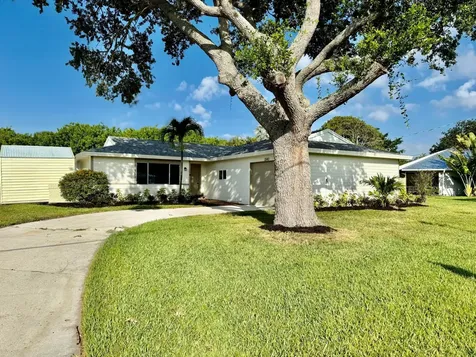 2143 4th Court SE Vero Beach FL 32962