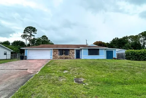 5711 Killarney Avenue Fort Pierce FL 34951
