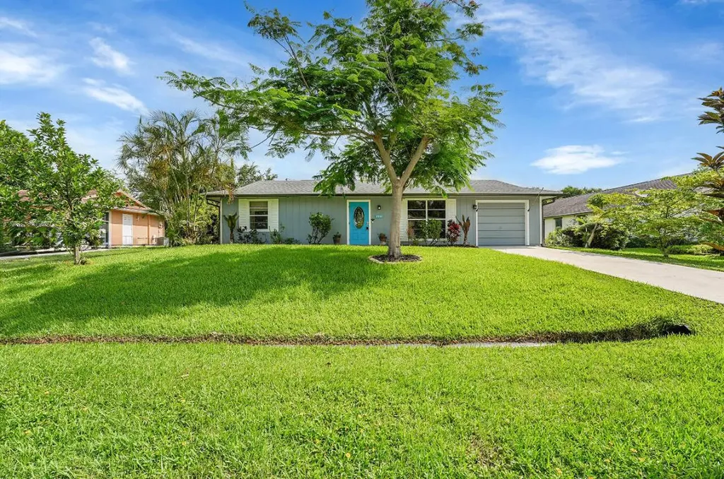 2886 SW South Calabria Circle Port St Lucie FL 34953