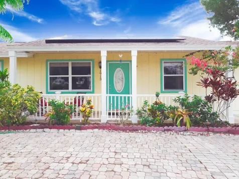 1913 SW Idaho Lane Port St Lucie FL 34953
