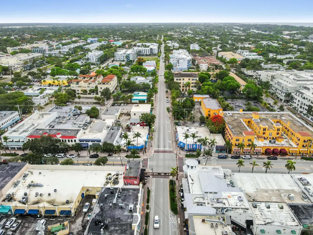 235 SE 5th Avenue Delray Beach FL 33483