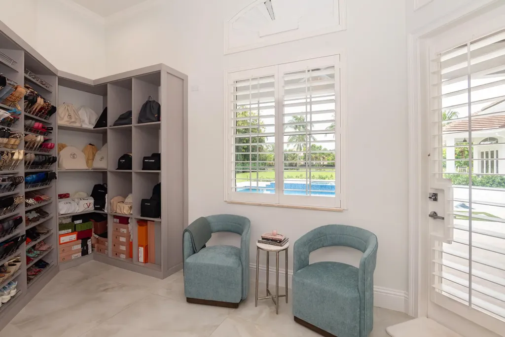 8246 Man O War Road Palm Beach Gardens FL 33418