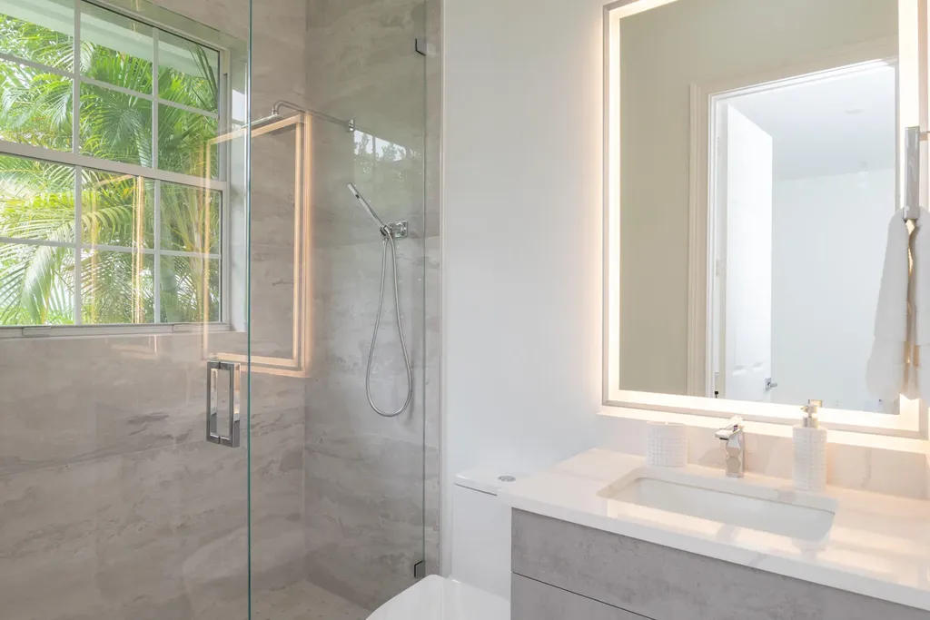 8246 Man O War Road Palm Beach Gardens FL 33418