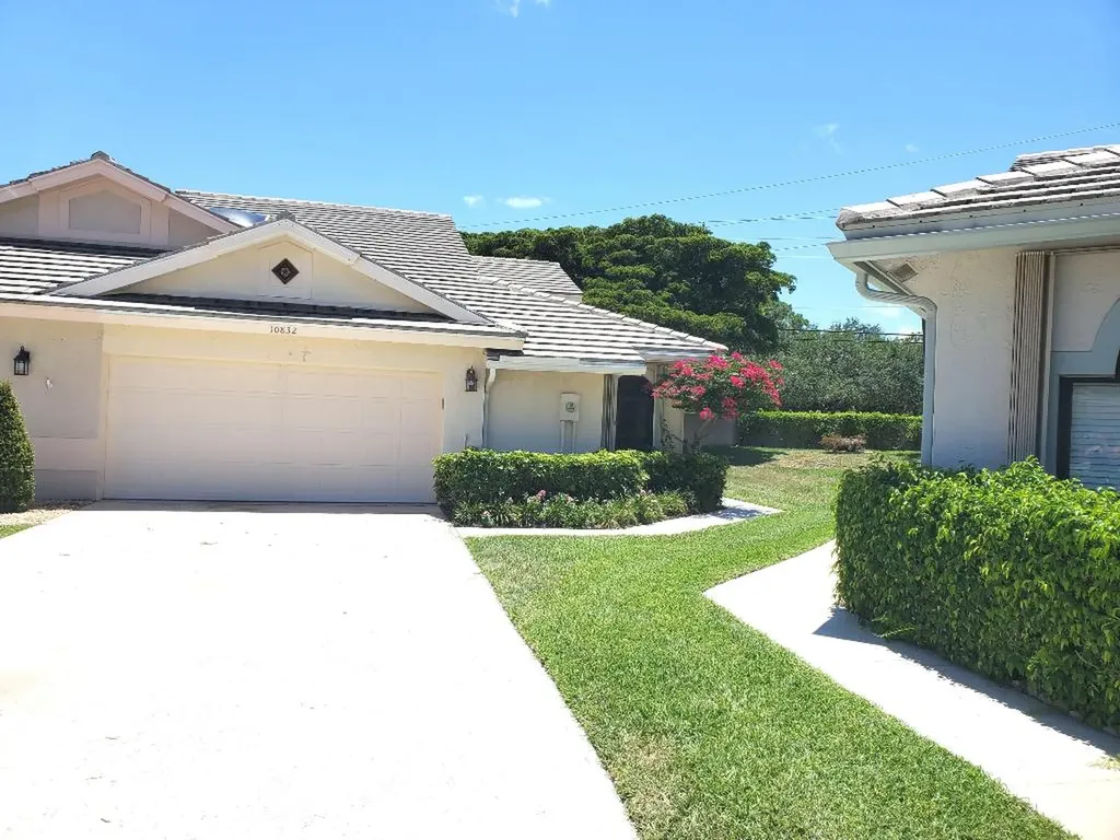 10832 Stafford Circle N Boynton Beach FL 33436