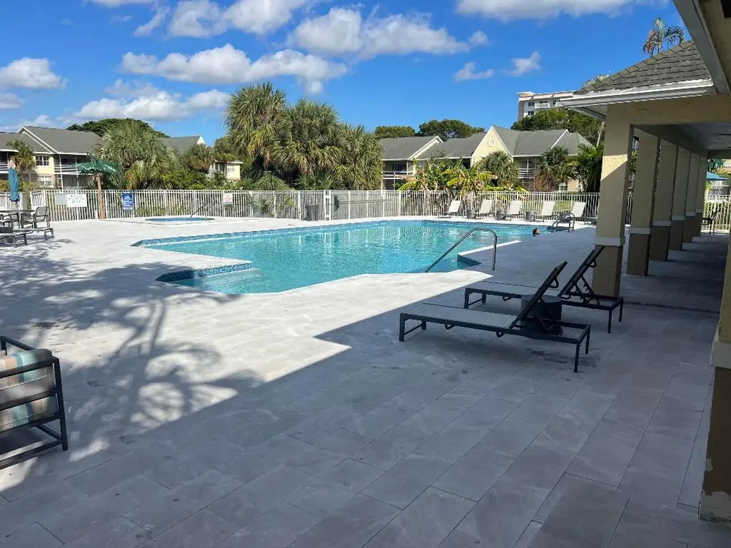 2815 N Course Drive Pompano Beach FL 33069
