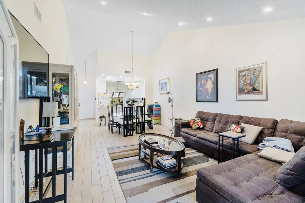 10900 Waterberry Court Boca Raton FL 33498