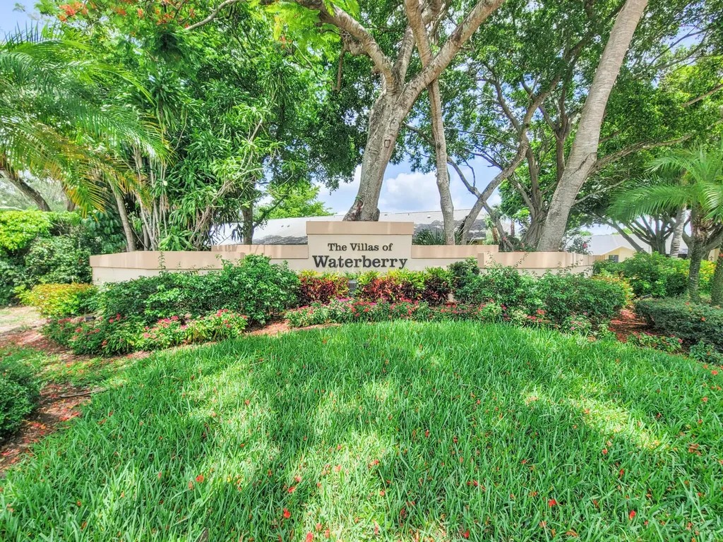 10900 Waterberry Court Boca Raton FL 33498