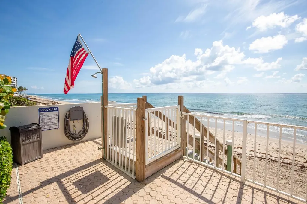 4200 S Ocean Boulevard South Palm Beach FL 33480
