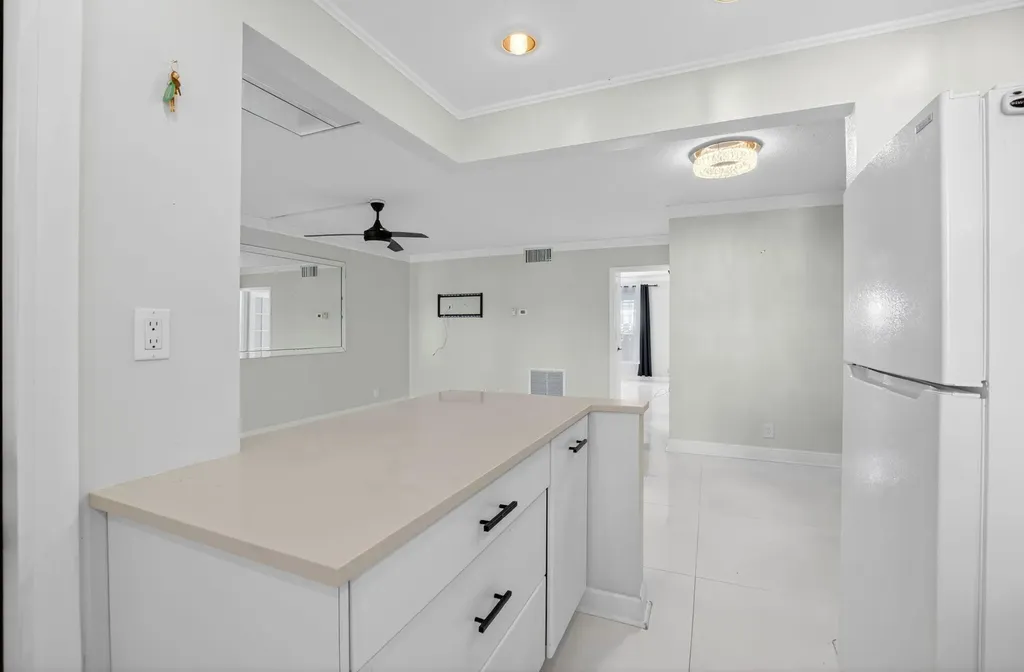 808 SE 7th Street Deerfield Beach FL 33441