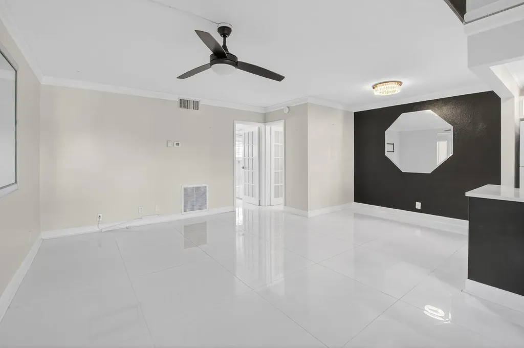 808 SE 7th Street Deerfield Beach FL 33441