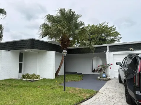 5904 Cedar Circle Tamarac FL 33319