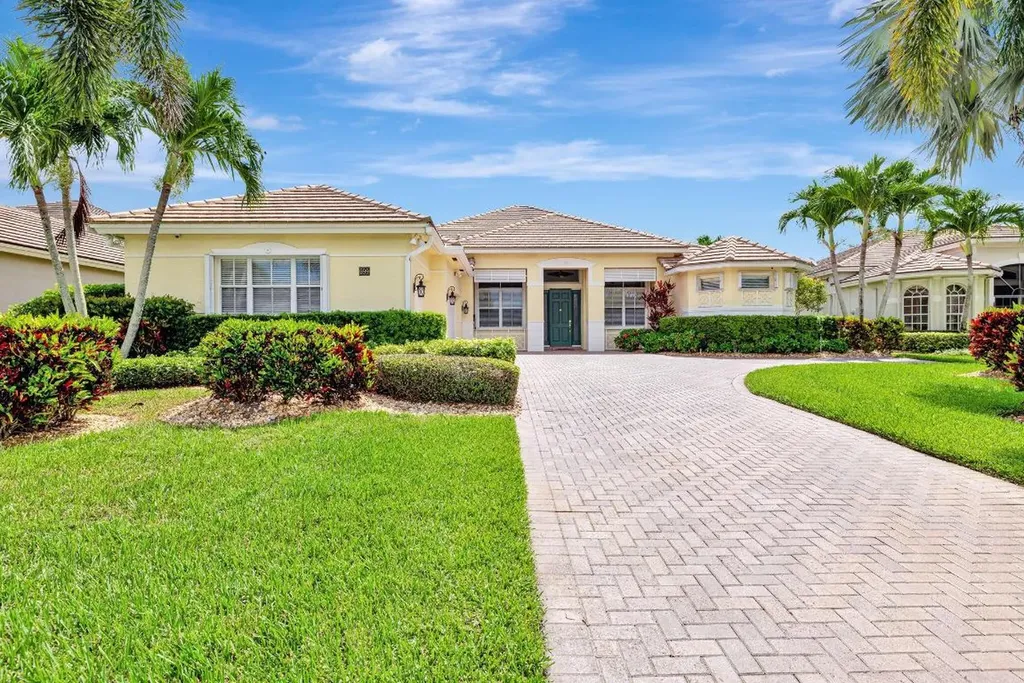 699 SW River Bend Circle Stuart FL 34997