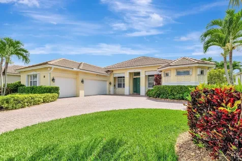 699 SW River Bend Circle Stuart FL 34997