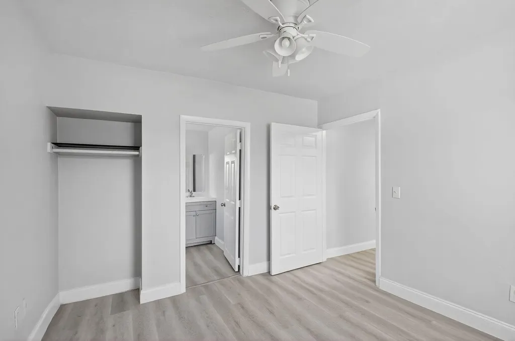 323 S E Street Lake Worth Beach FL 33460